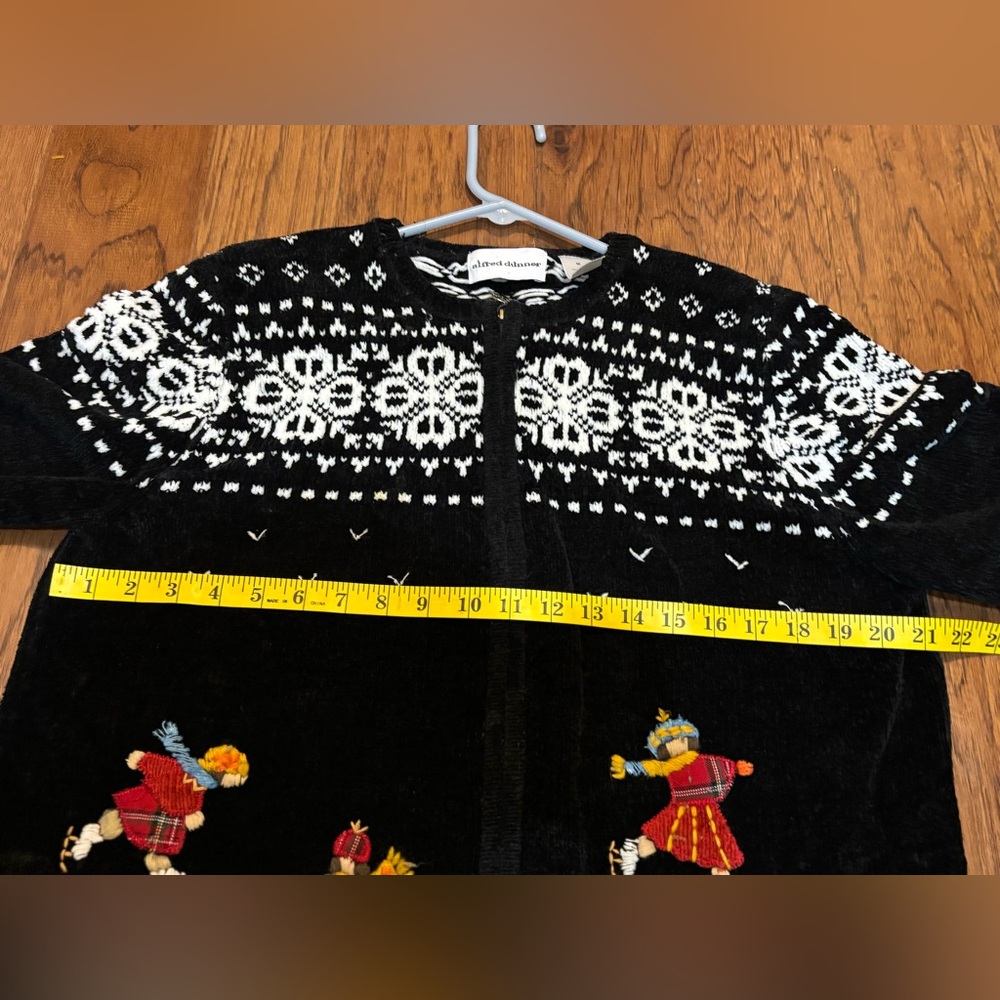 Alfred Dunner Embroidered Ice Skater Fair Isle Zip Cardigan M - Picture 9 of 11